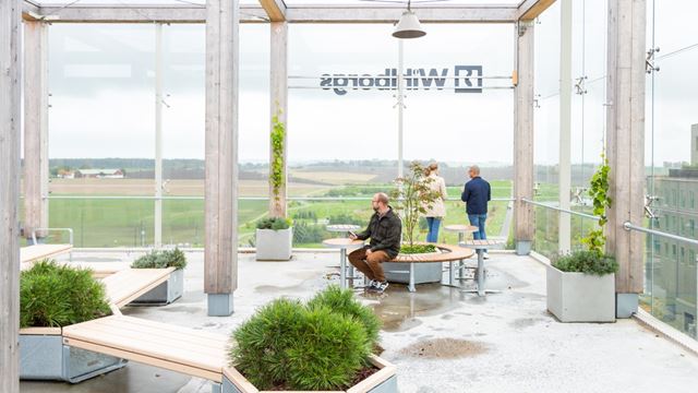 Bild på terras, Space