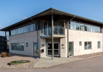 Kontor och lager om 2299 kvm på Långeberga