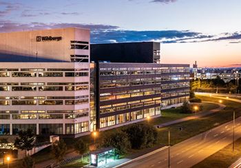 Enastående kontorslokal med milsvid utsikt