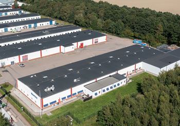 Lagerlokal med mindre kontor på Ättekulla